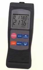 高精度デジタル温湿度計／品番　M876T-700M
