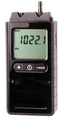 デジタル絶対圧計／品番　MB8G-12UC